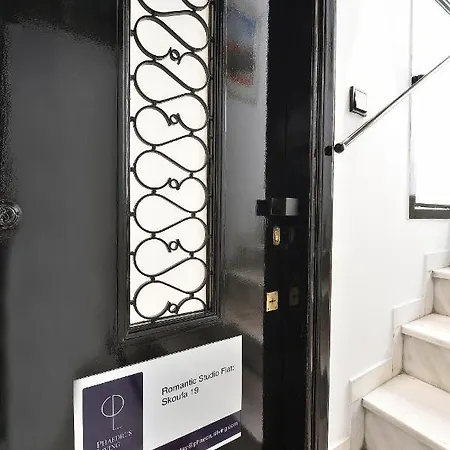 Phaedrus Living City Center Luxury Flat Skoufa Athen Exterior foto