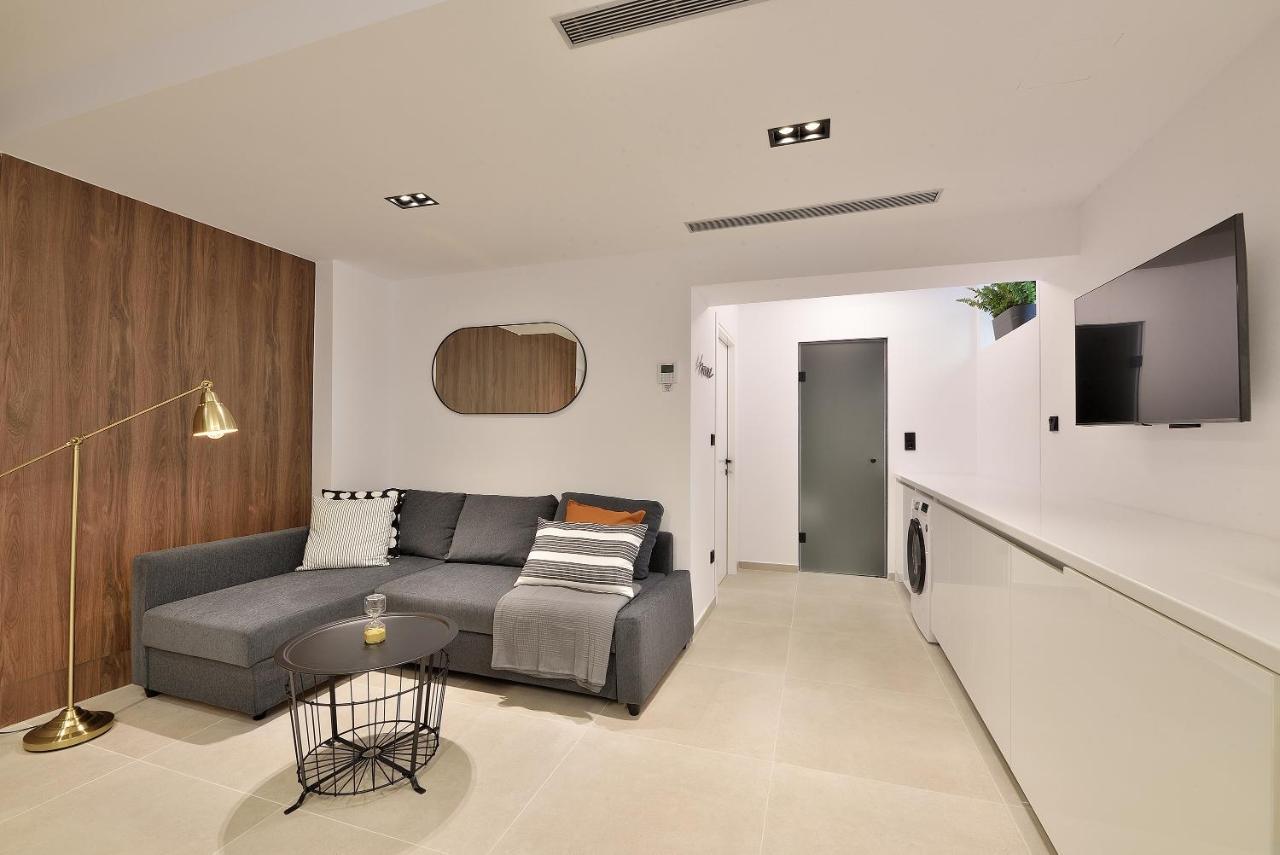 Apartment Phaedrus Living Center Luxury Flat Skoufa